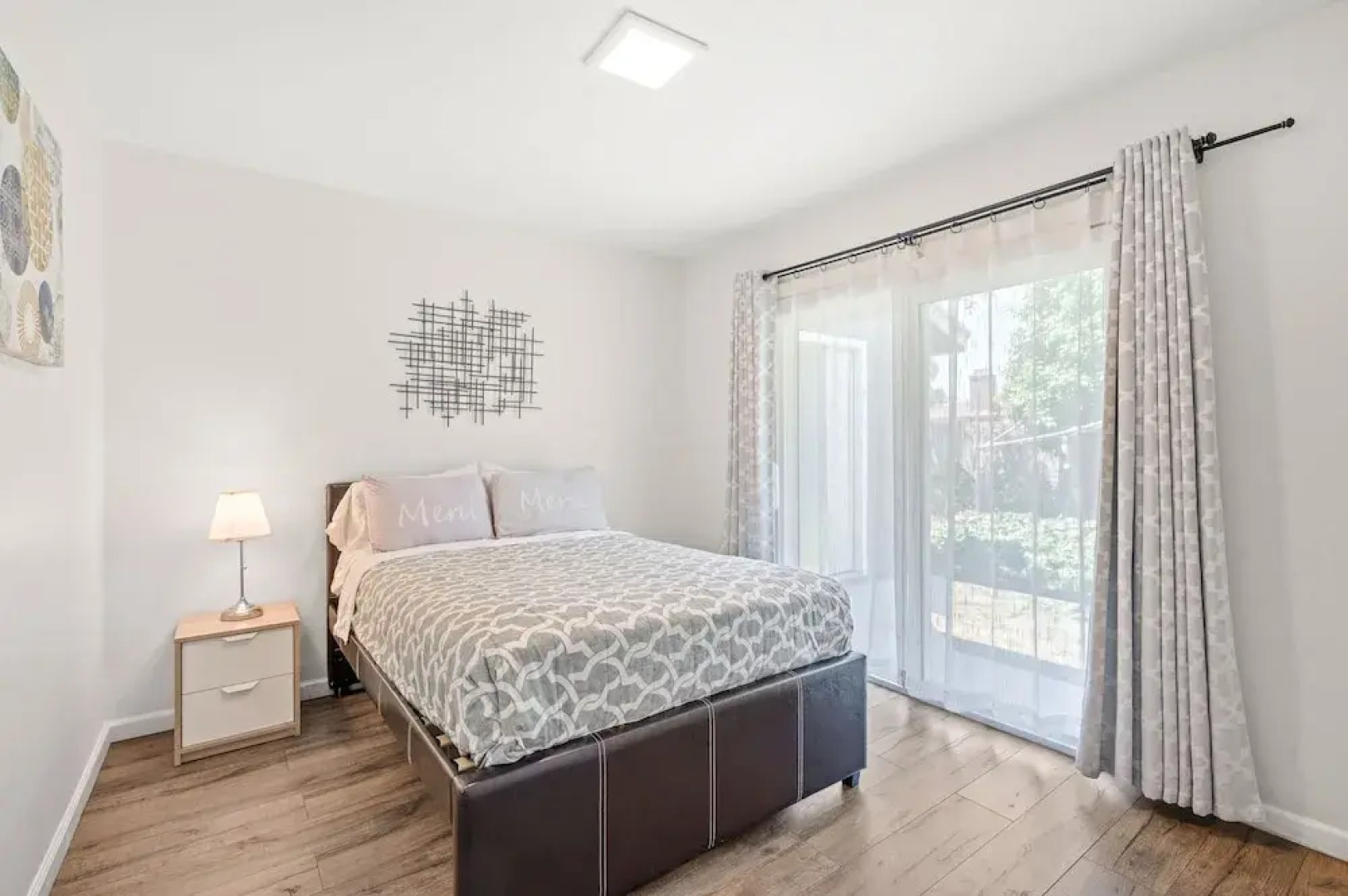 Spacious Family Friendly House in Central Location