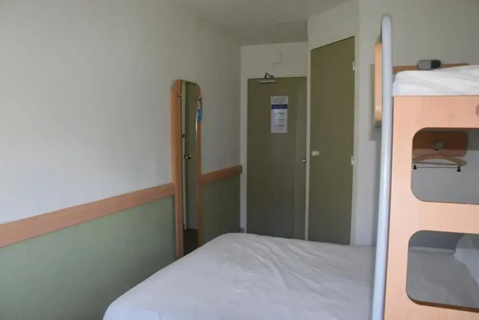Hotel Design Booking