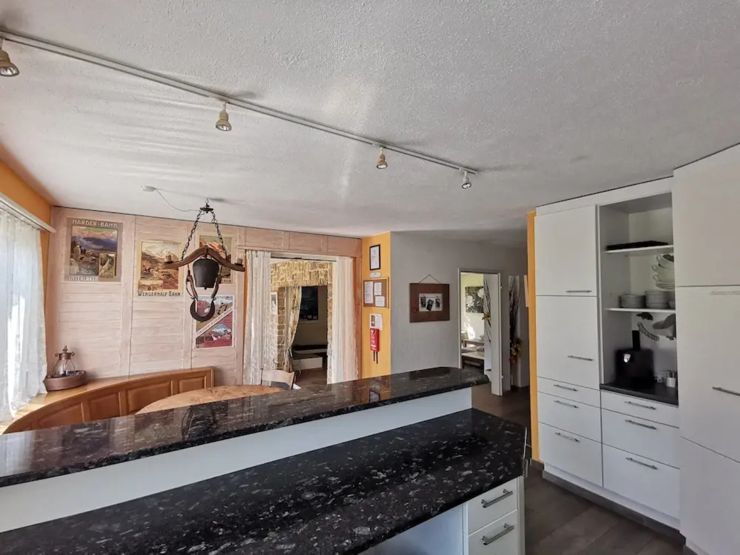 DownTown Apartments - RiverTown House