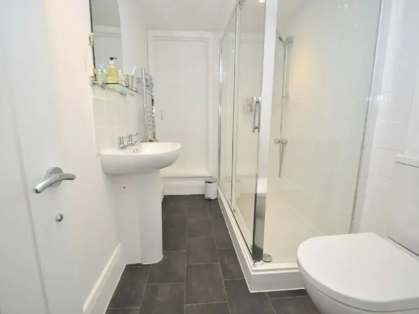 Apartment in Historical Mansion near Wonderful Blackpool Sands Beach