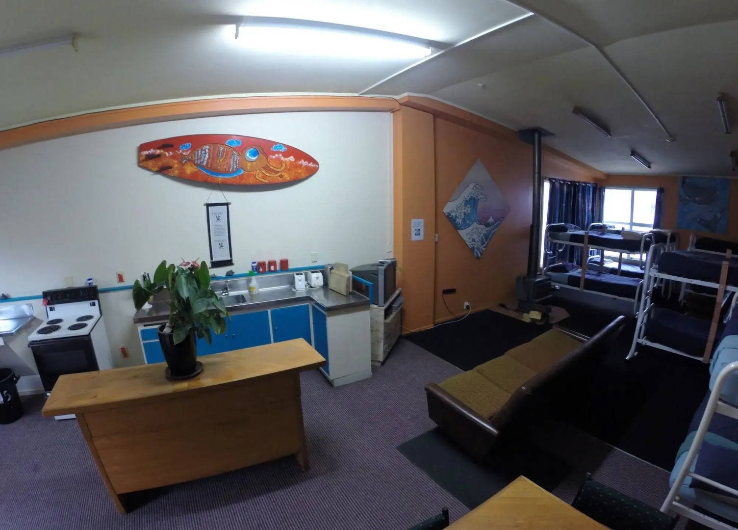 Bazil's Hostel & Surf School
