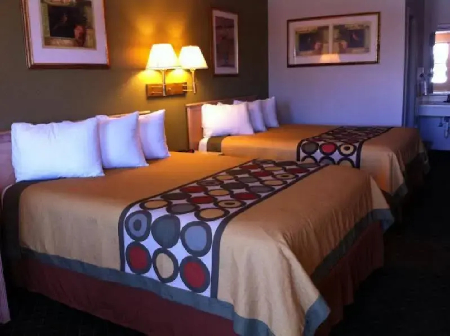 Super 8 by Wyndham Fredericksburg