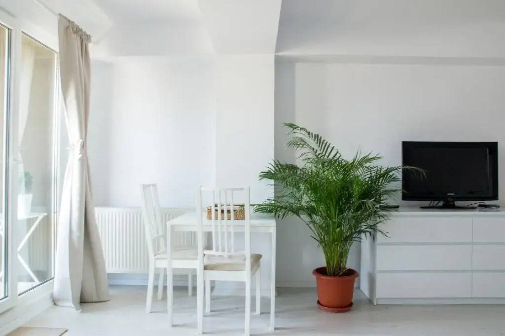 Airport Residence - Across from Otopeni Airport