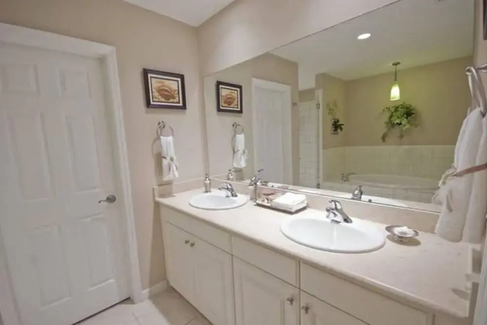 2-BD Ocean-View Condo on 3rd Floor