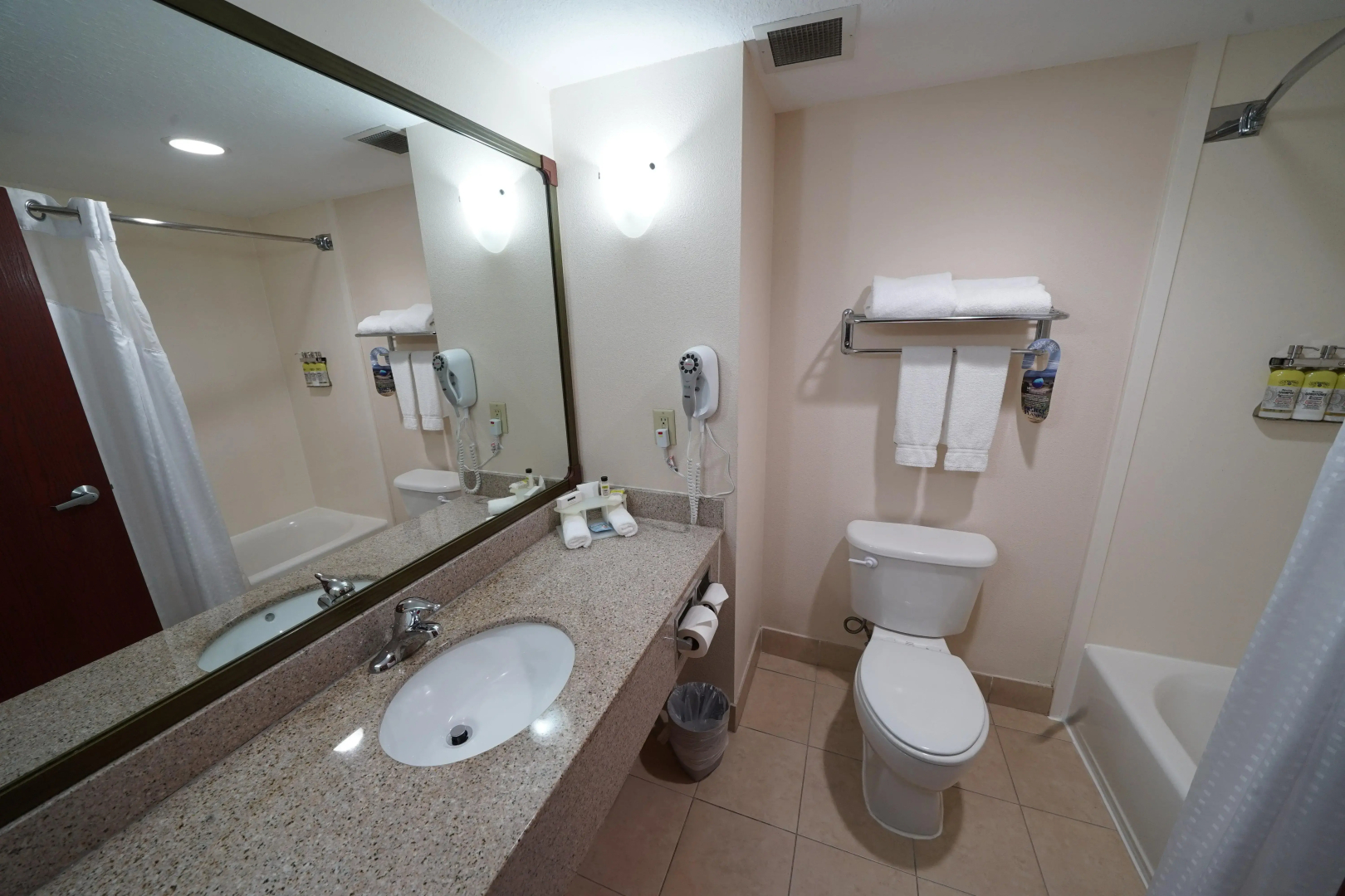 Holiday Inn Express Hotel & Suites Tampa Northwest - Oldsmar by IHG