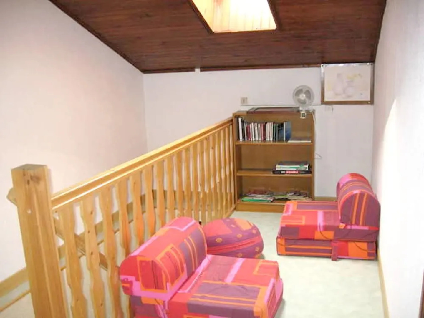 House With 2 Bedrooms in Saint-laurent-la-roche, With Enclosed Garden