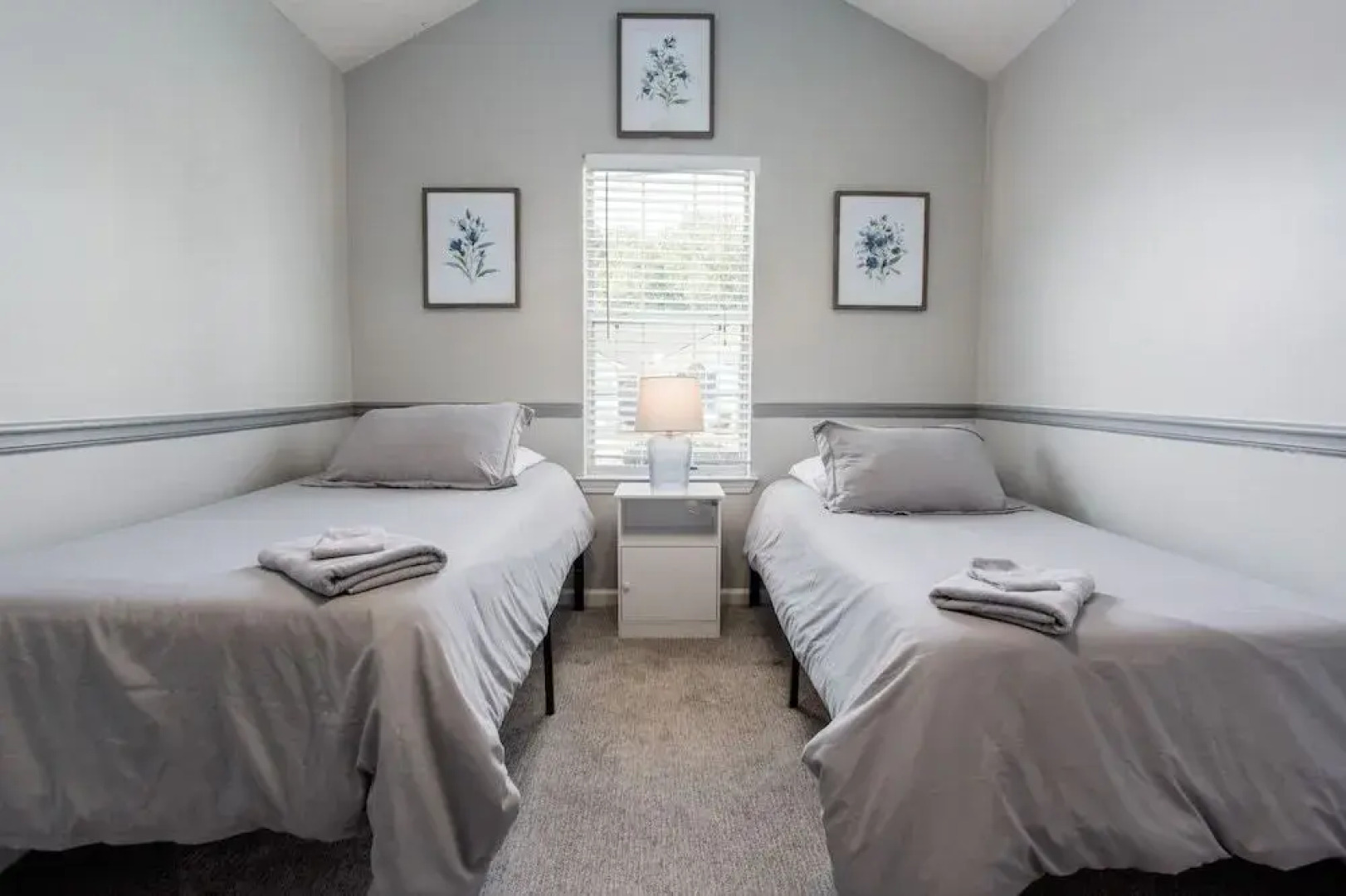 Basketball Court Cozy 3 BR in Decatur