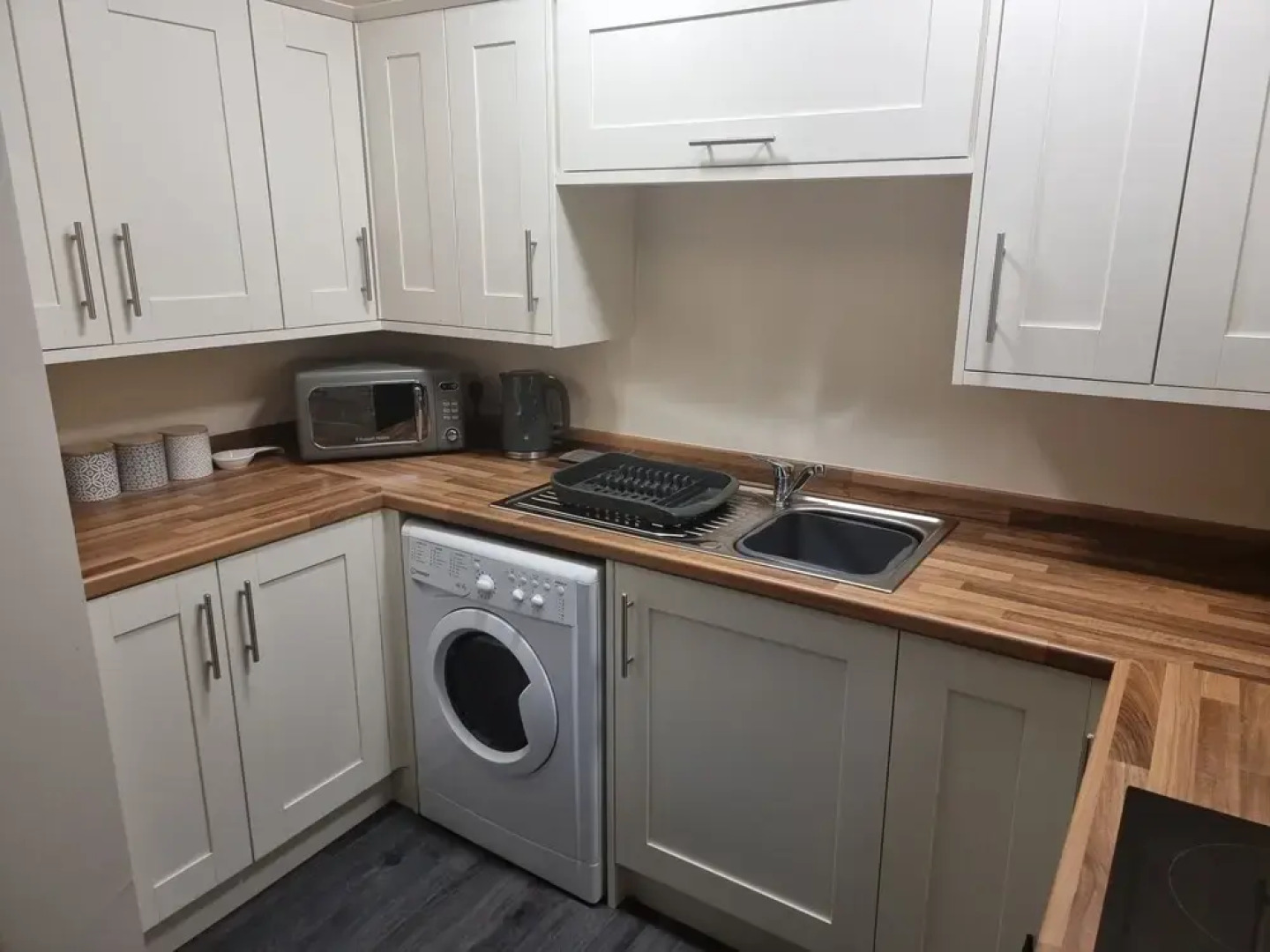 Impeccable Beachfront 2-bed Cottage in St Bees