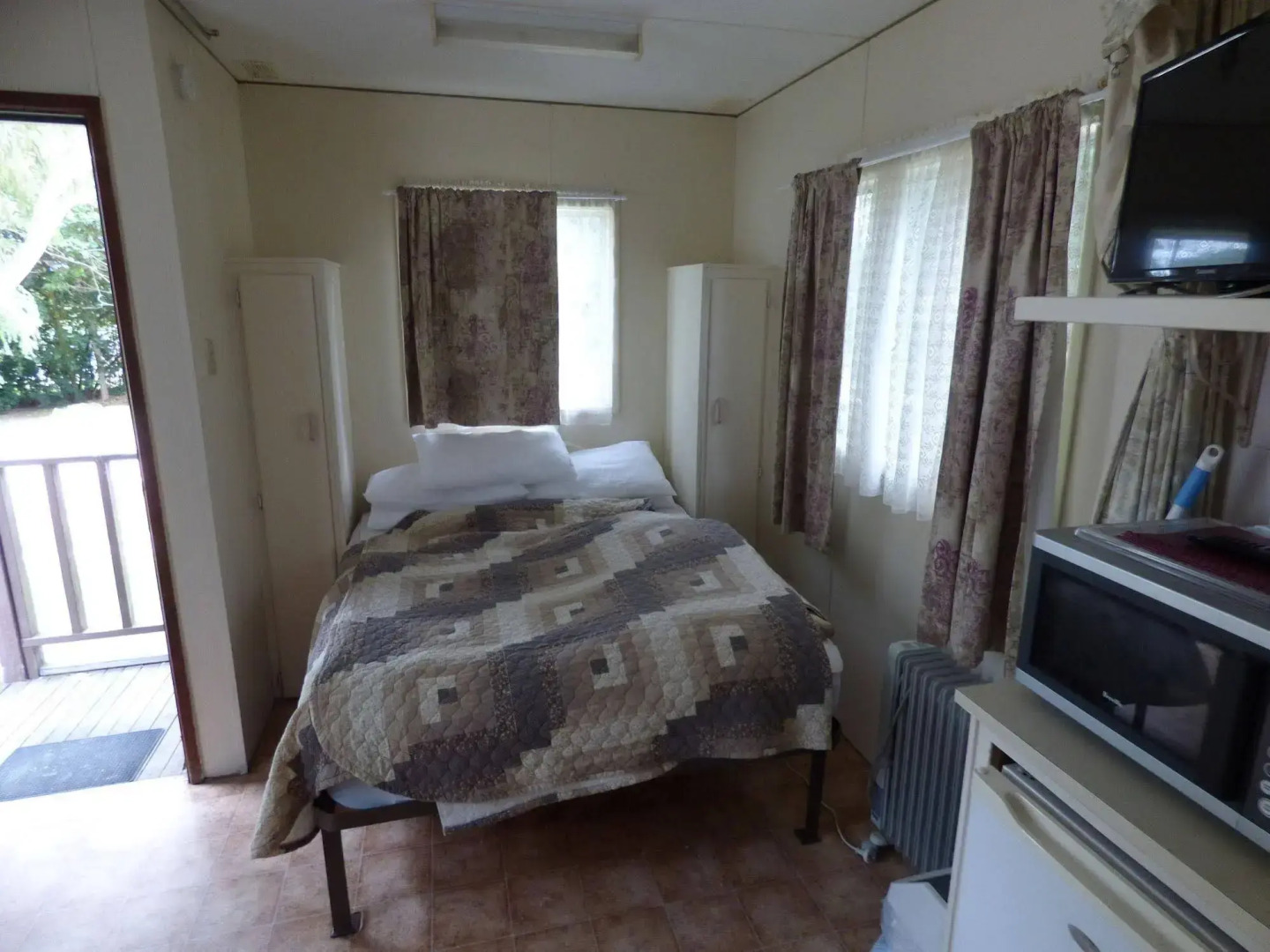 Tenterfield Lodge and Caravan Park