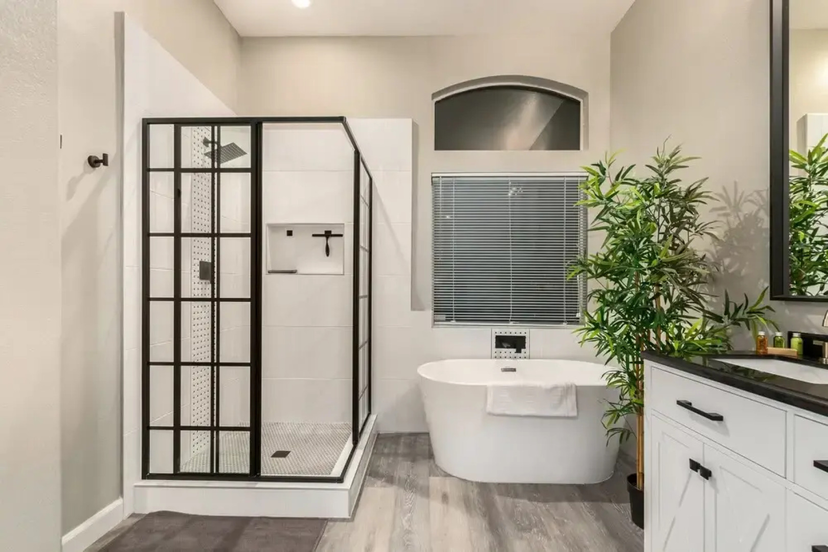 Ivanhoe Gilbert 3 Bedroom Home by RedAwning