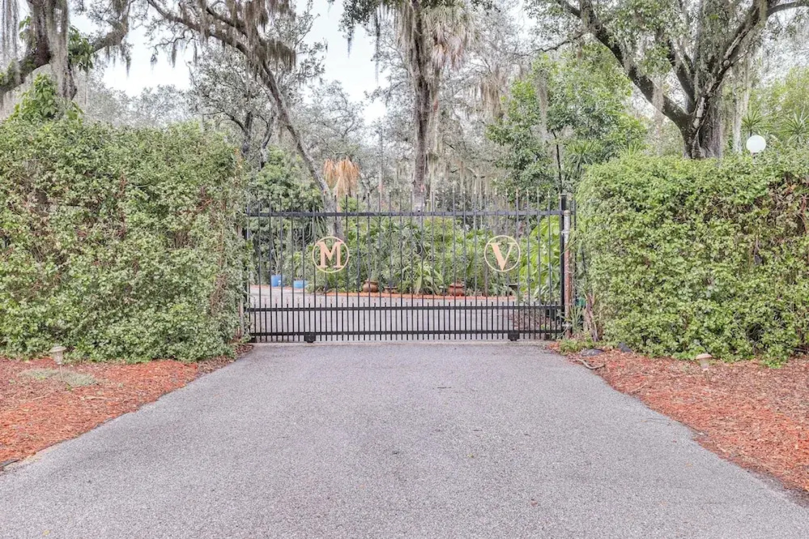 Spacious Brandon Home: 10 Mi to Downtown Tampa!