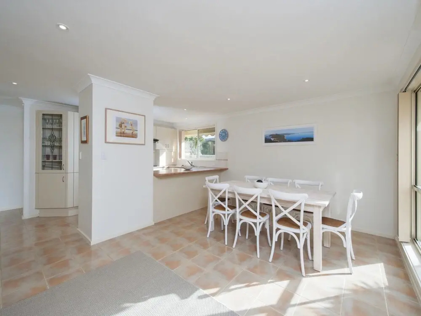 White Waves, 7B Achilles Street