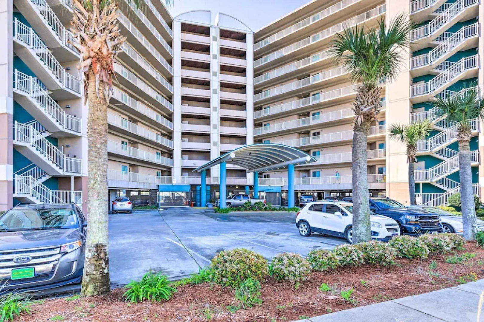 Spacious Biloxi Getaway w/ Pools & Beach Access!