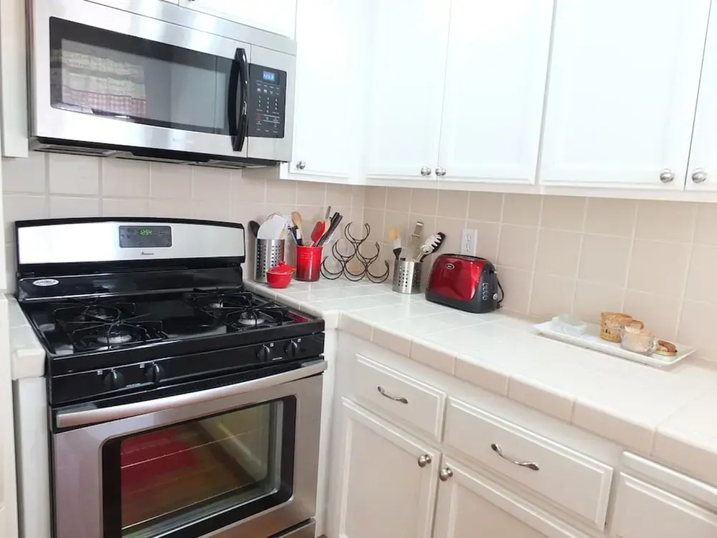 618 Airpark 2 Bedroom Condo by Redawning