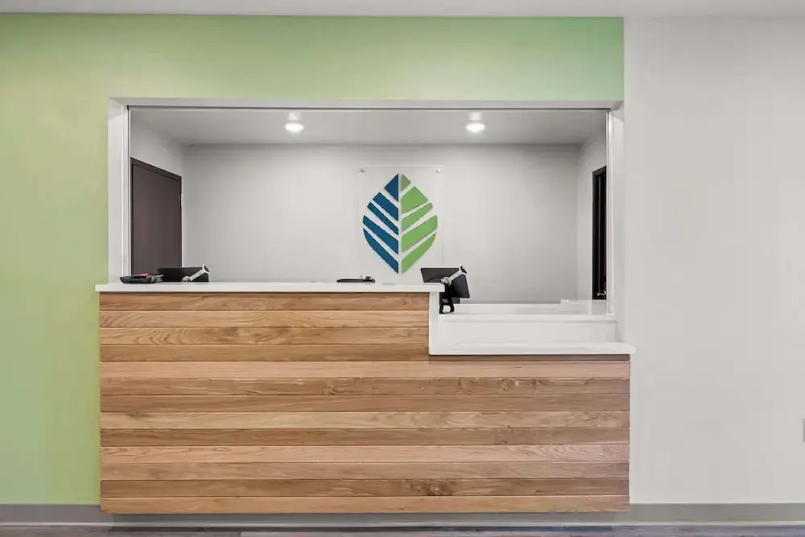 Woodspring Suites Loves Park Rockford