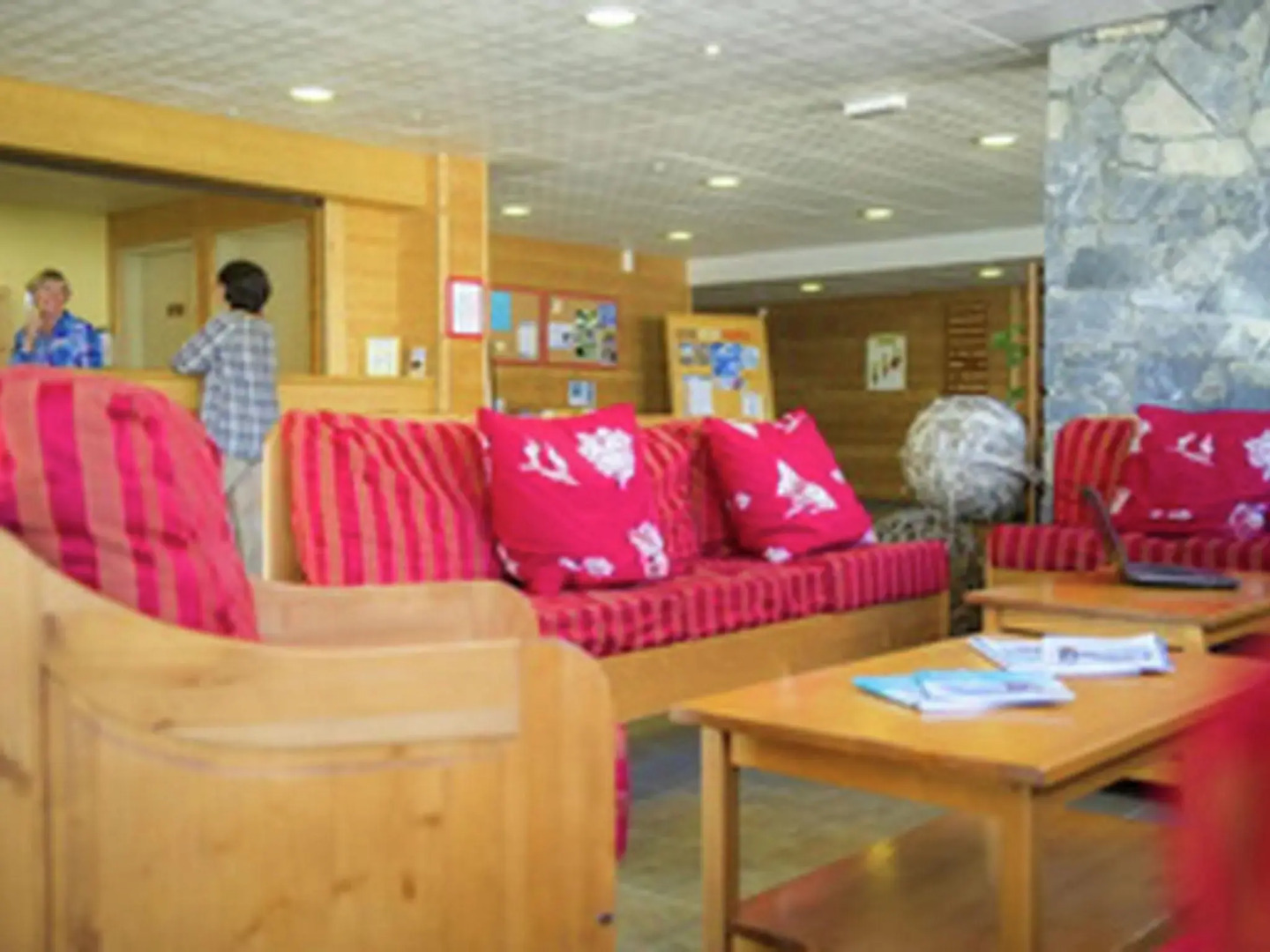 Large apartment with a view near the ski slope of Valloire