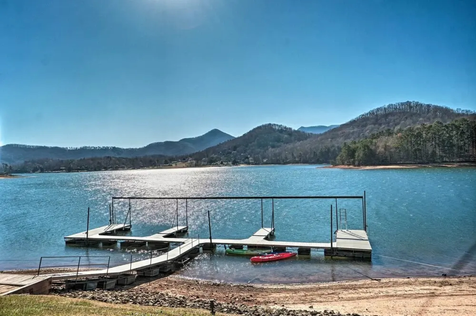 Townhome w/ Fire Pit & Boat Dock: Pets Welcome!