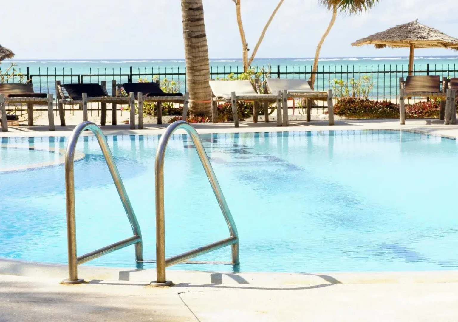 Nest Style Beach Hotel Zanzibar