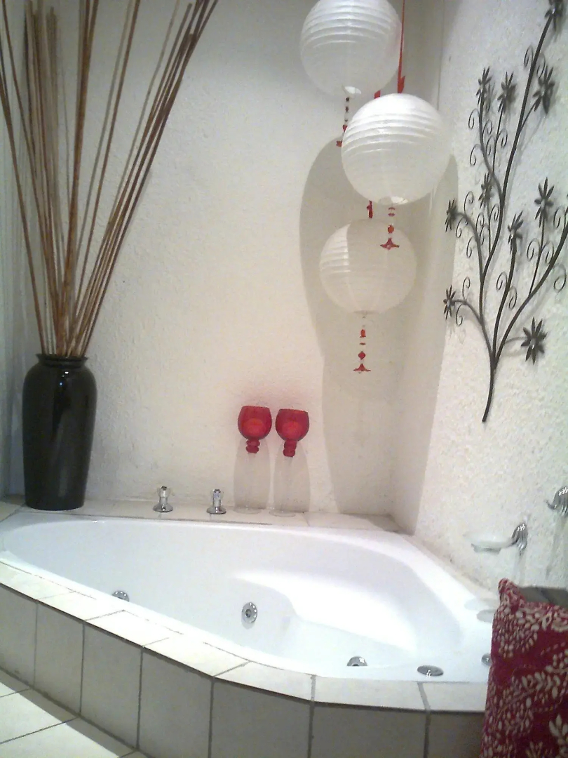 Khokha Moya Guest House