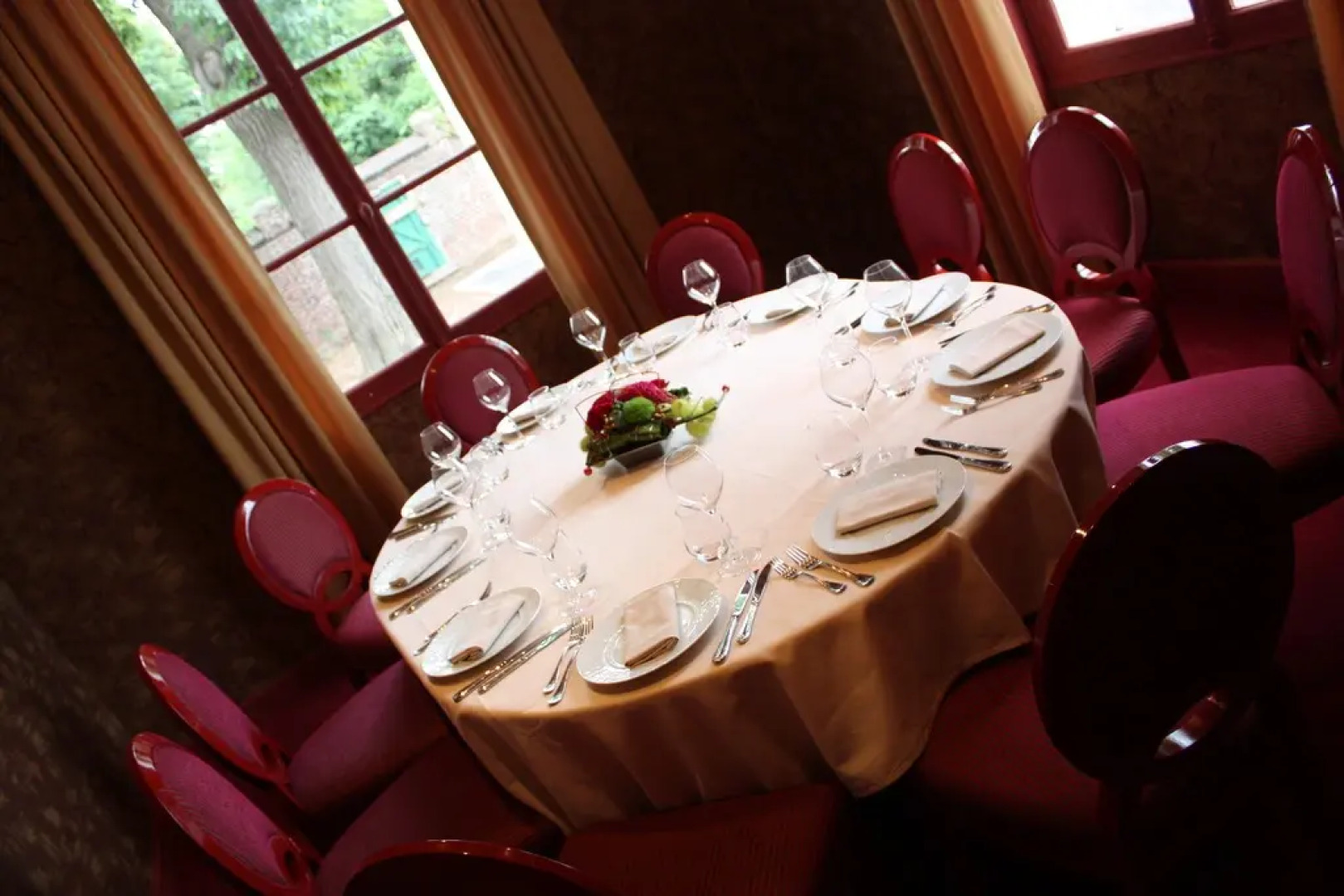 The Originals Boutique, La Maison Rouge