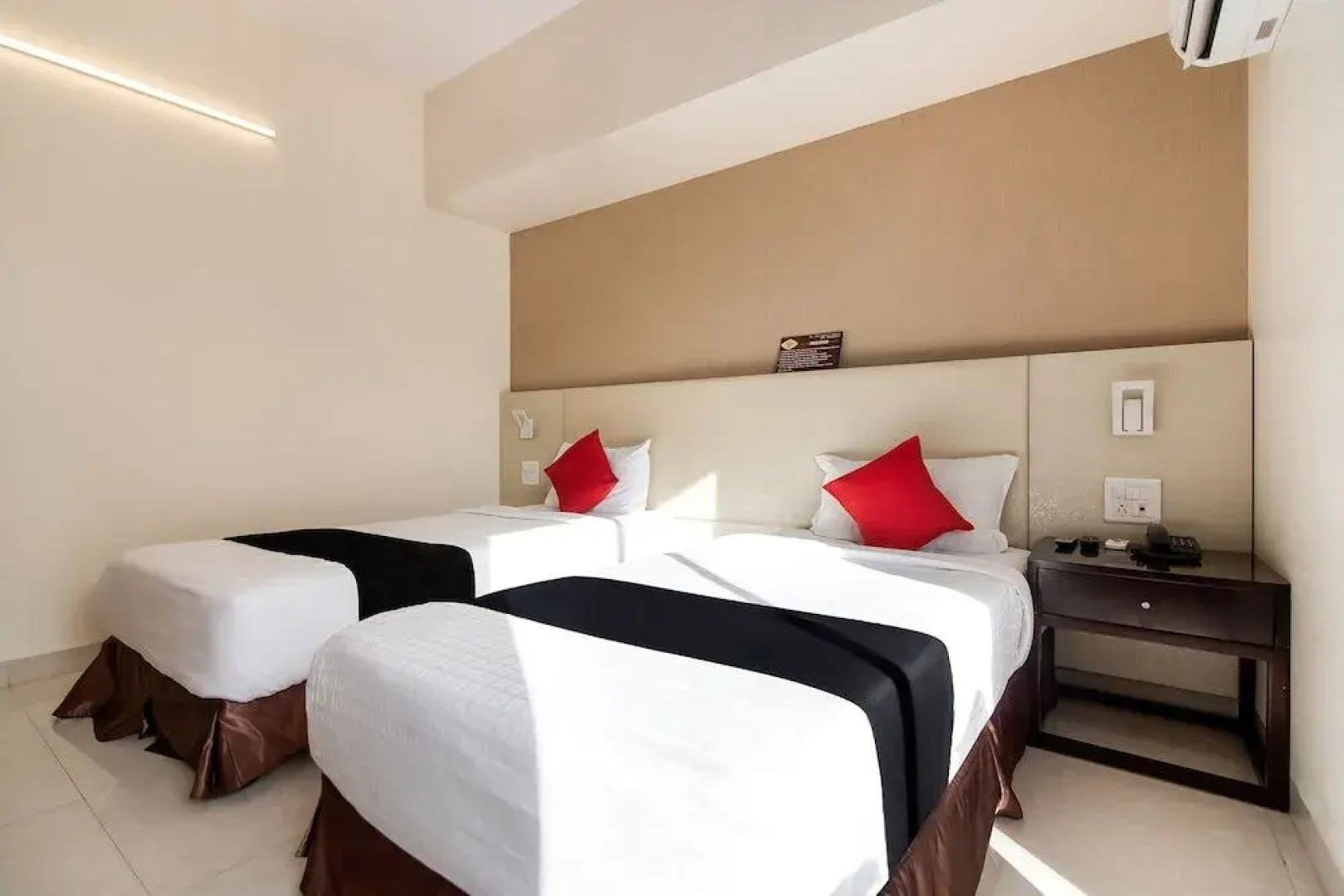 Capital O 37016 Hotel Patiala House