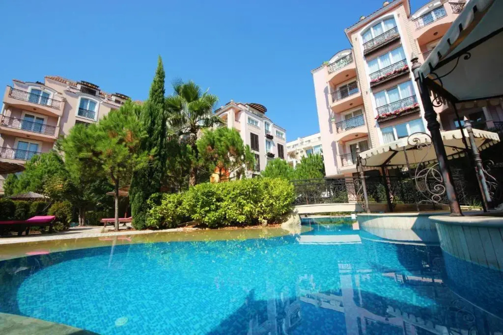 Menada Romance Marine Apartments