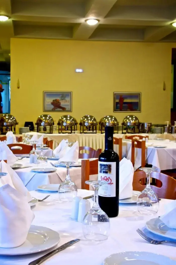 Solimar Aquamarine Resort