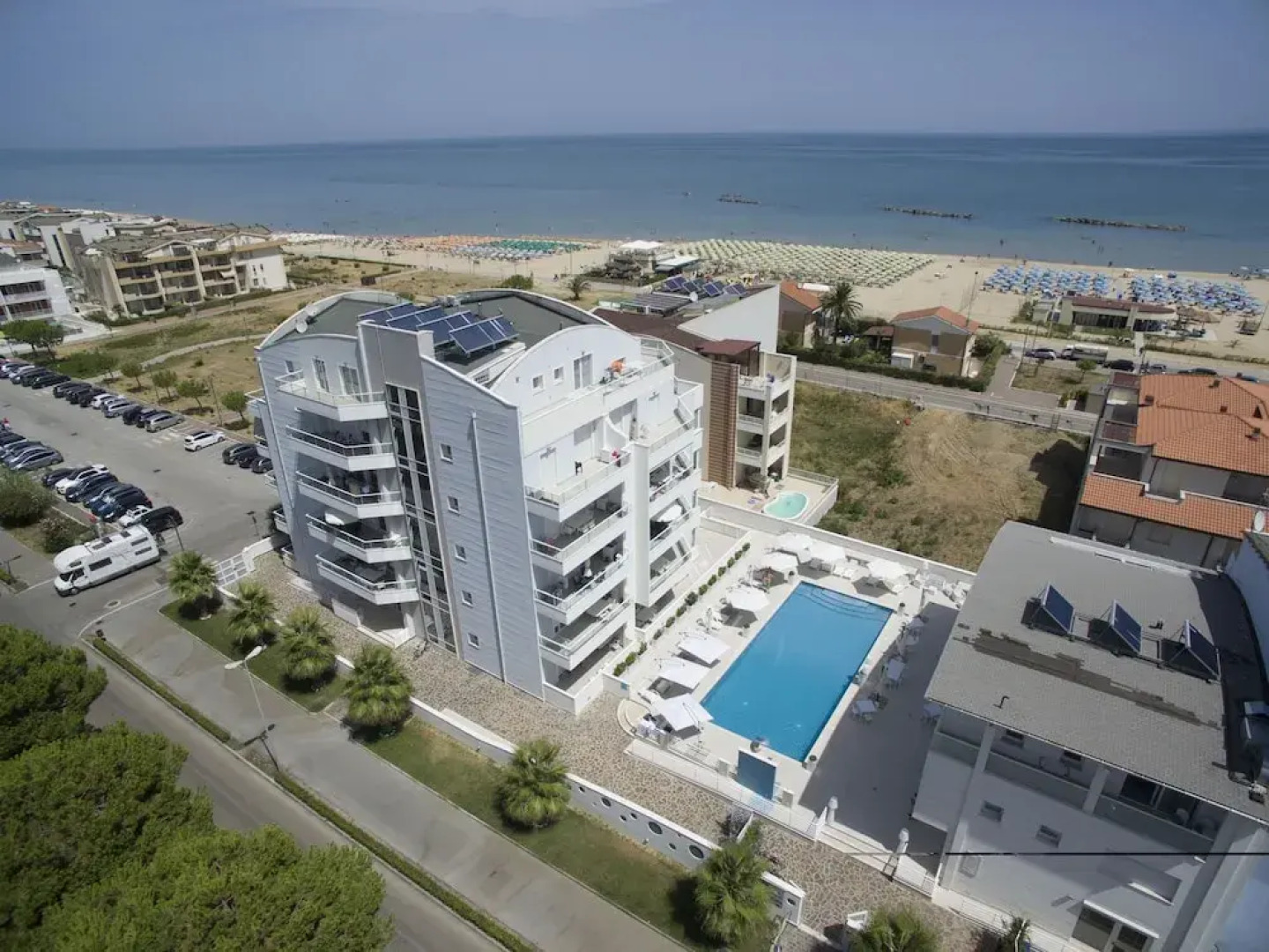 Residence With Pool in Roseto Degli Abruzzi Near the Sea