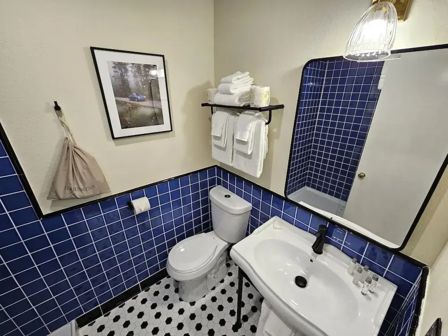 The Hotel Laurel at Seneca