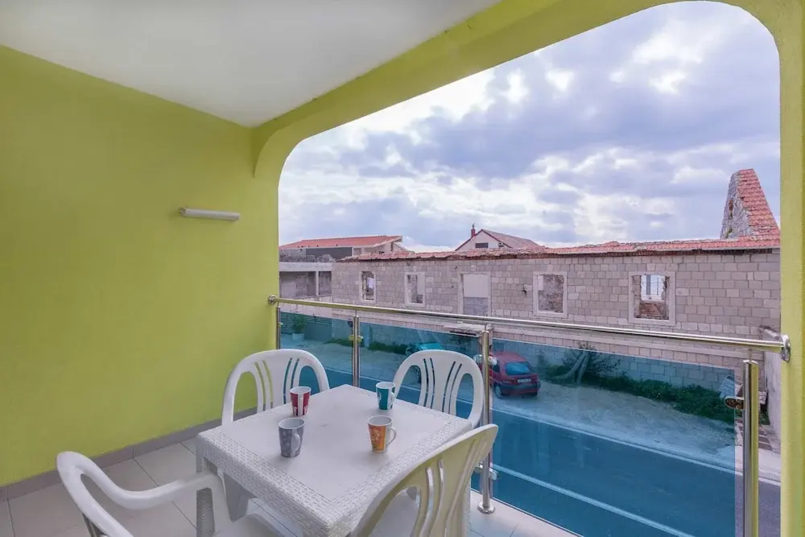 Apartments Road star