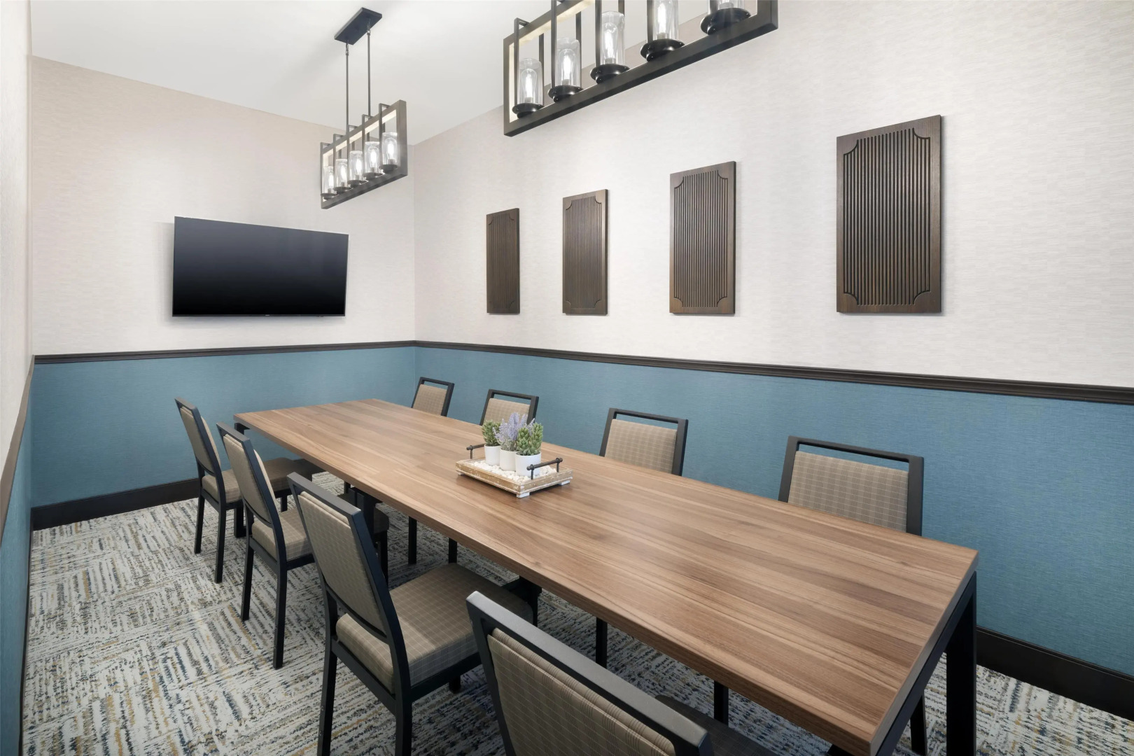 Best Western Plus Frontier Inn