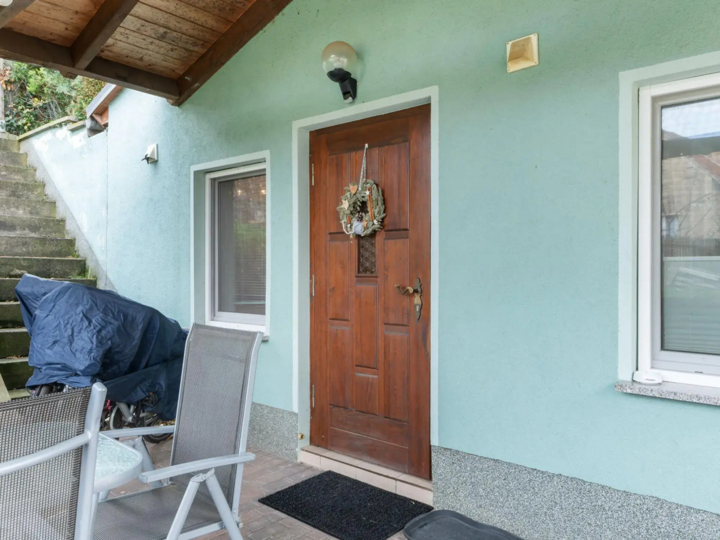 Quiet holiday home with a beautiful terrace and fenced garden