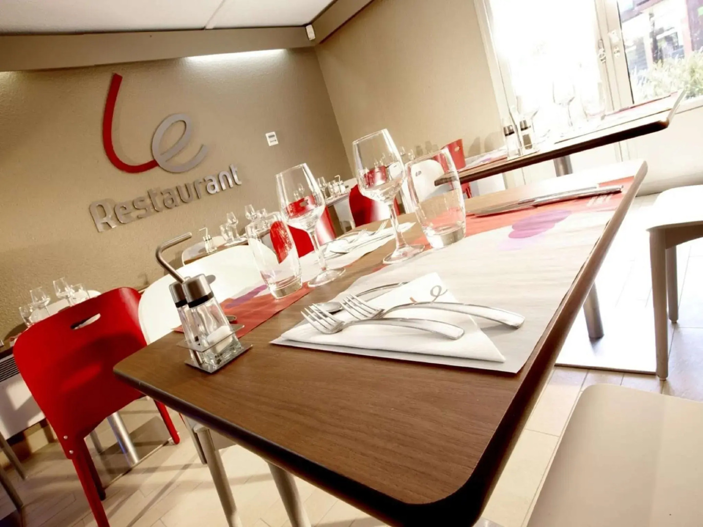 Kyriad Direct Lyon Sud - Chasse Sur Rhône