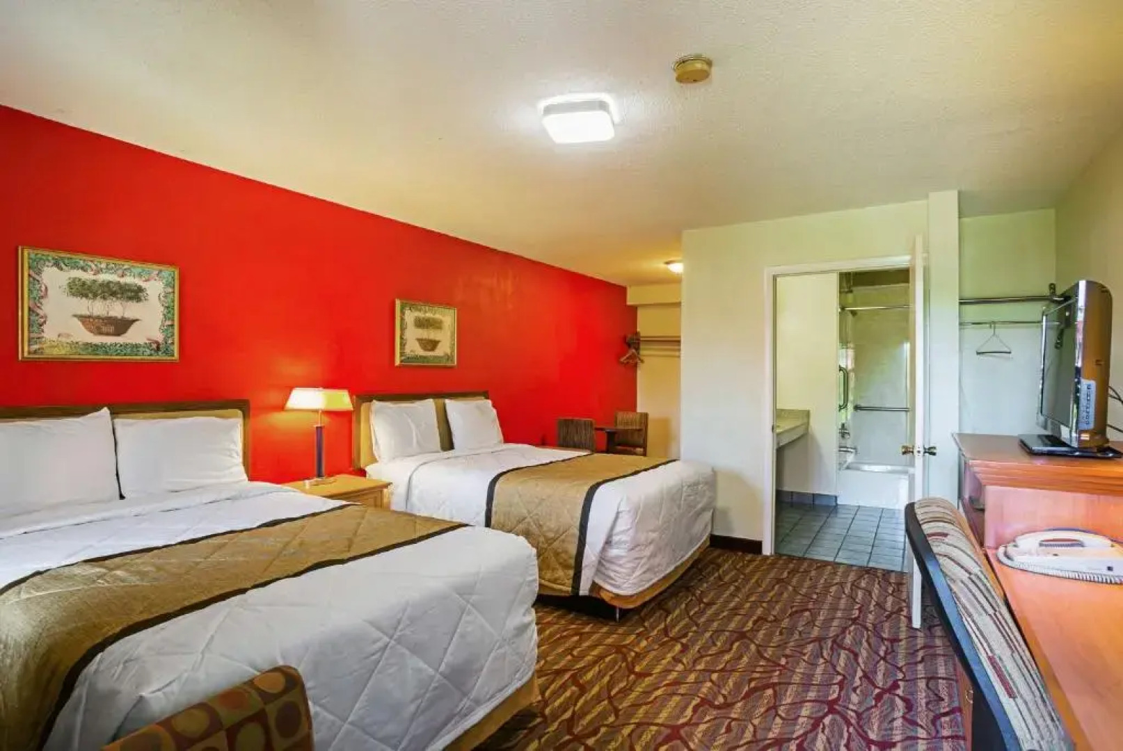 Americas Best Value Inn & Suites