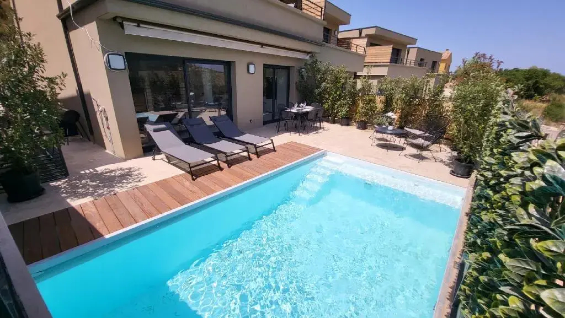 Villa 4 chambres piscine privée à 400m de la plage dans une résidence neuve