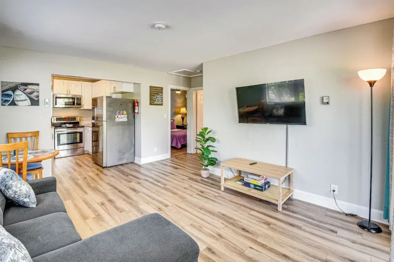 4 Mi to Daytona Boardwalk & Beaches: Cute Cottage