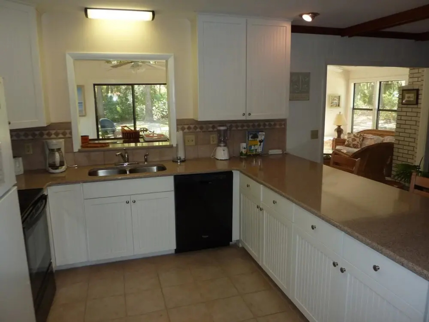 Hollybourne II by Jekyll Realty