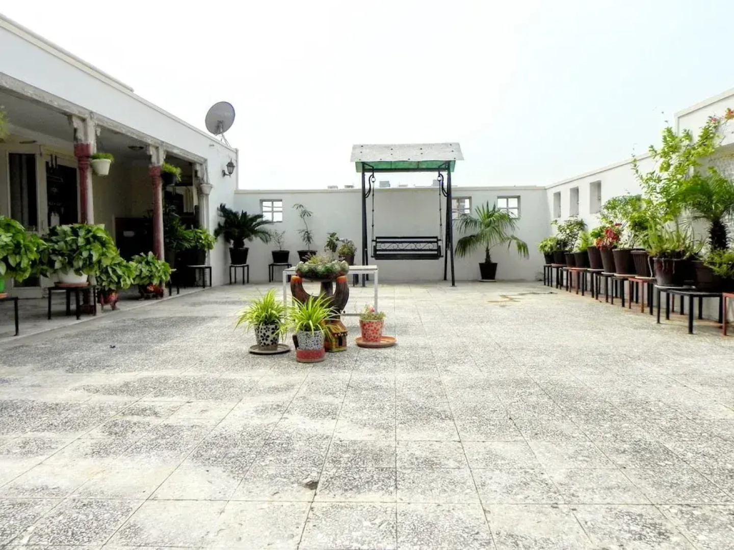 Hotel Kishan Kunj