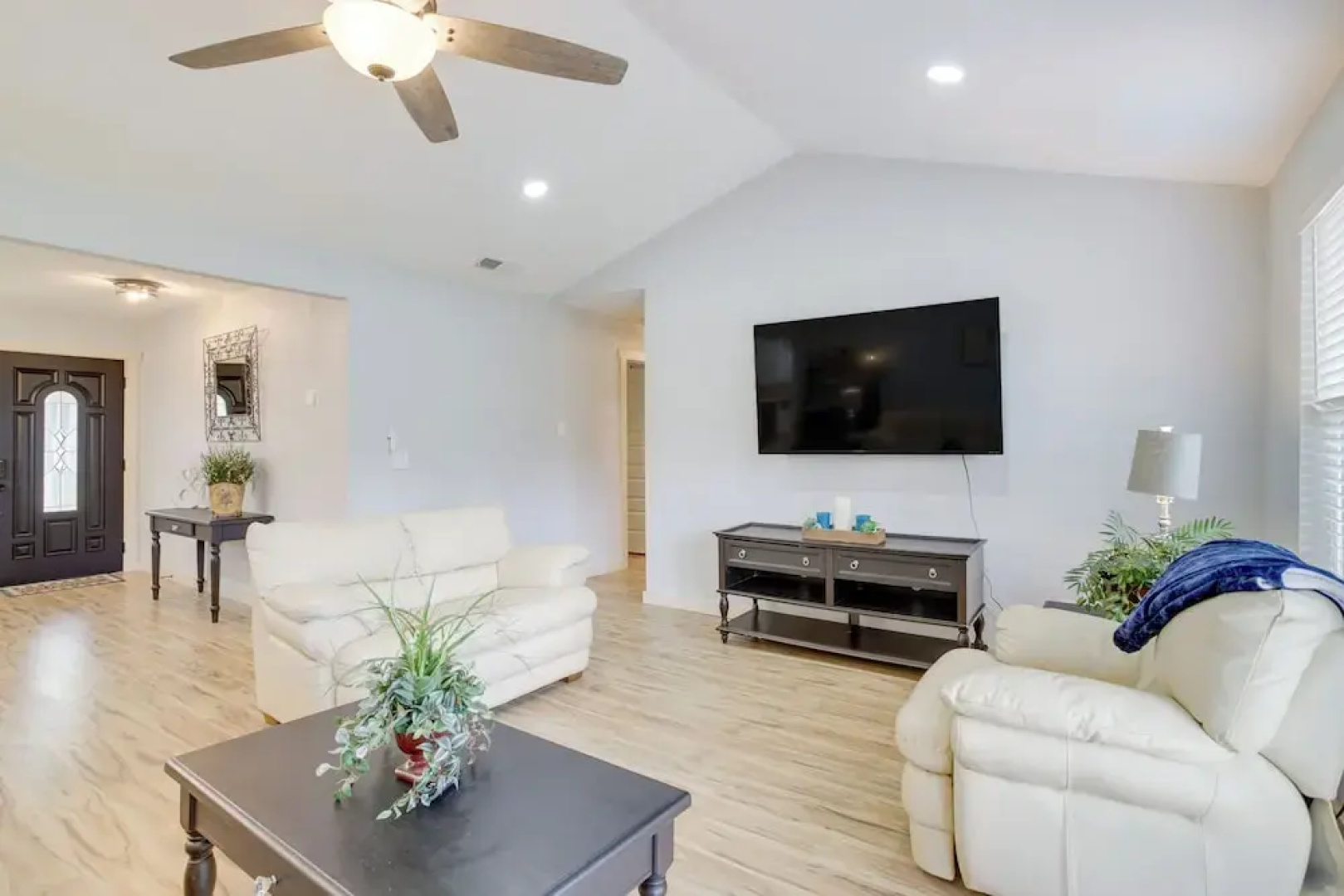 Dog-friendly Home in The Woodlands w/ Fenced Yard!
