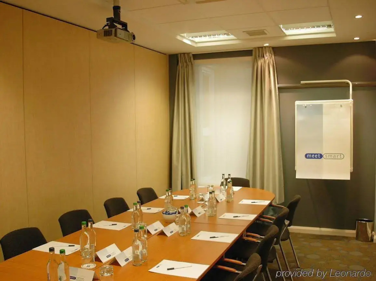 Holiday Inn Express Swindon City Centre by IHG