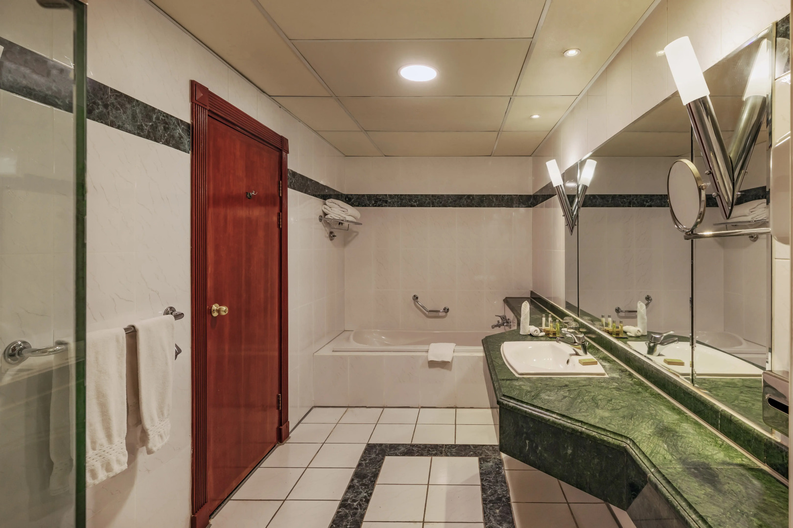 Hilton Pyramids Golf