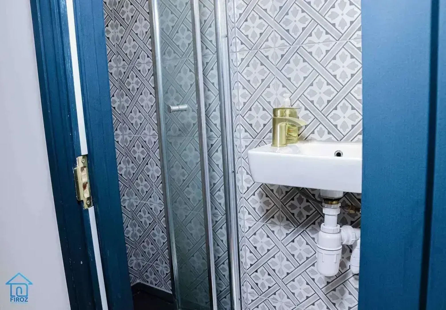 York Contractor House by Firoz Property Management