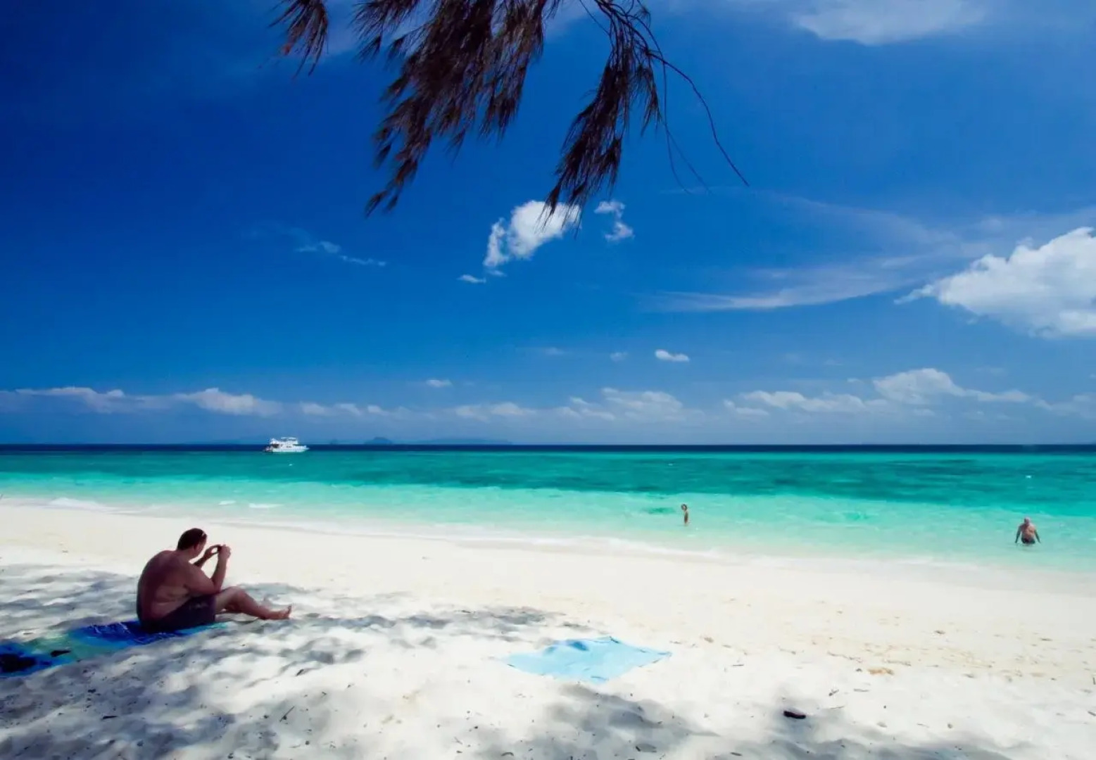 Sunrise Tropical Resort