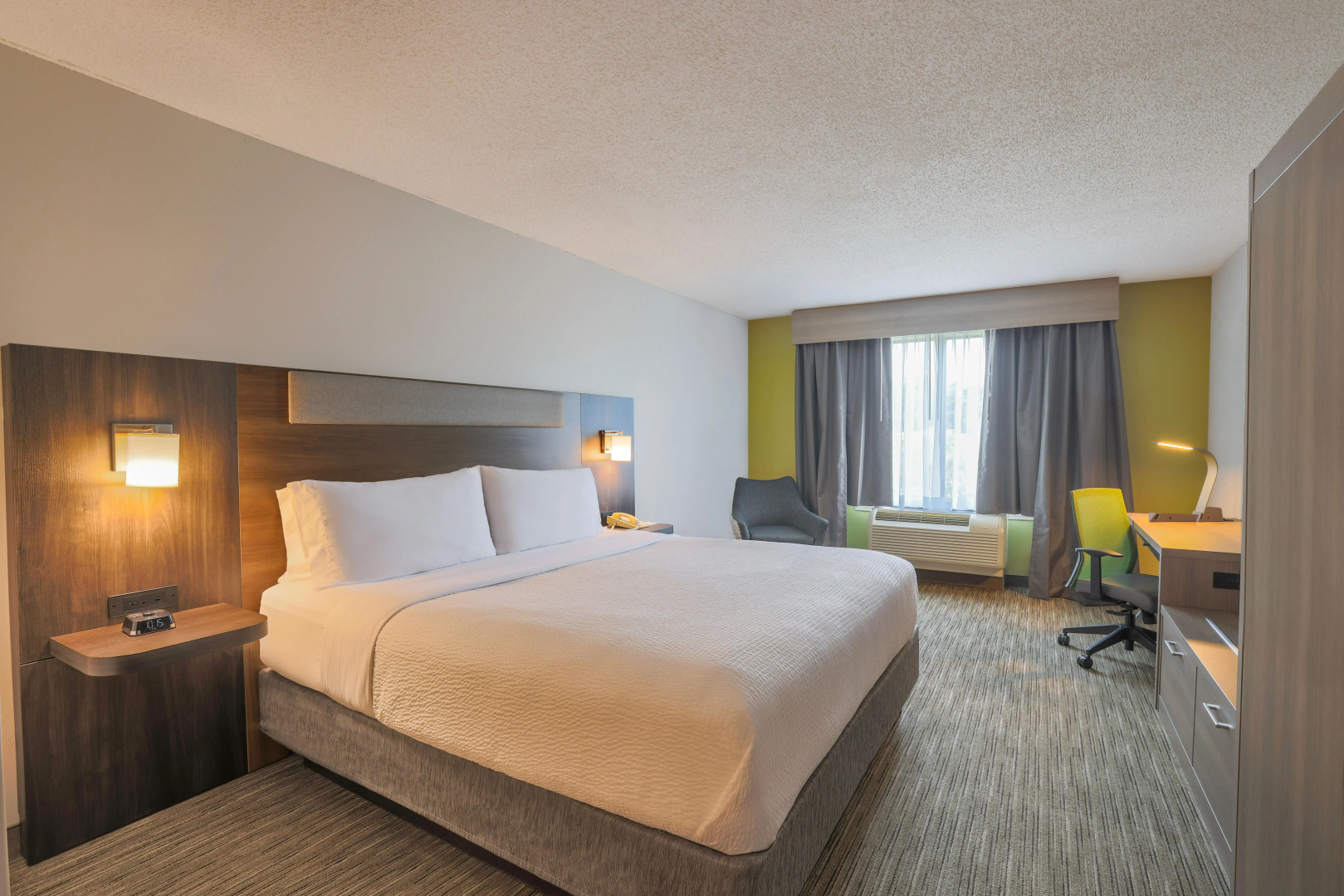 Holiday Inn Express & Suites Raleigh North - Wake Forest by IHG