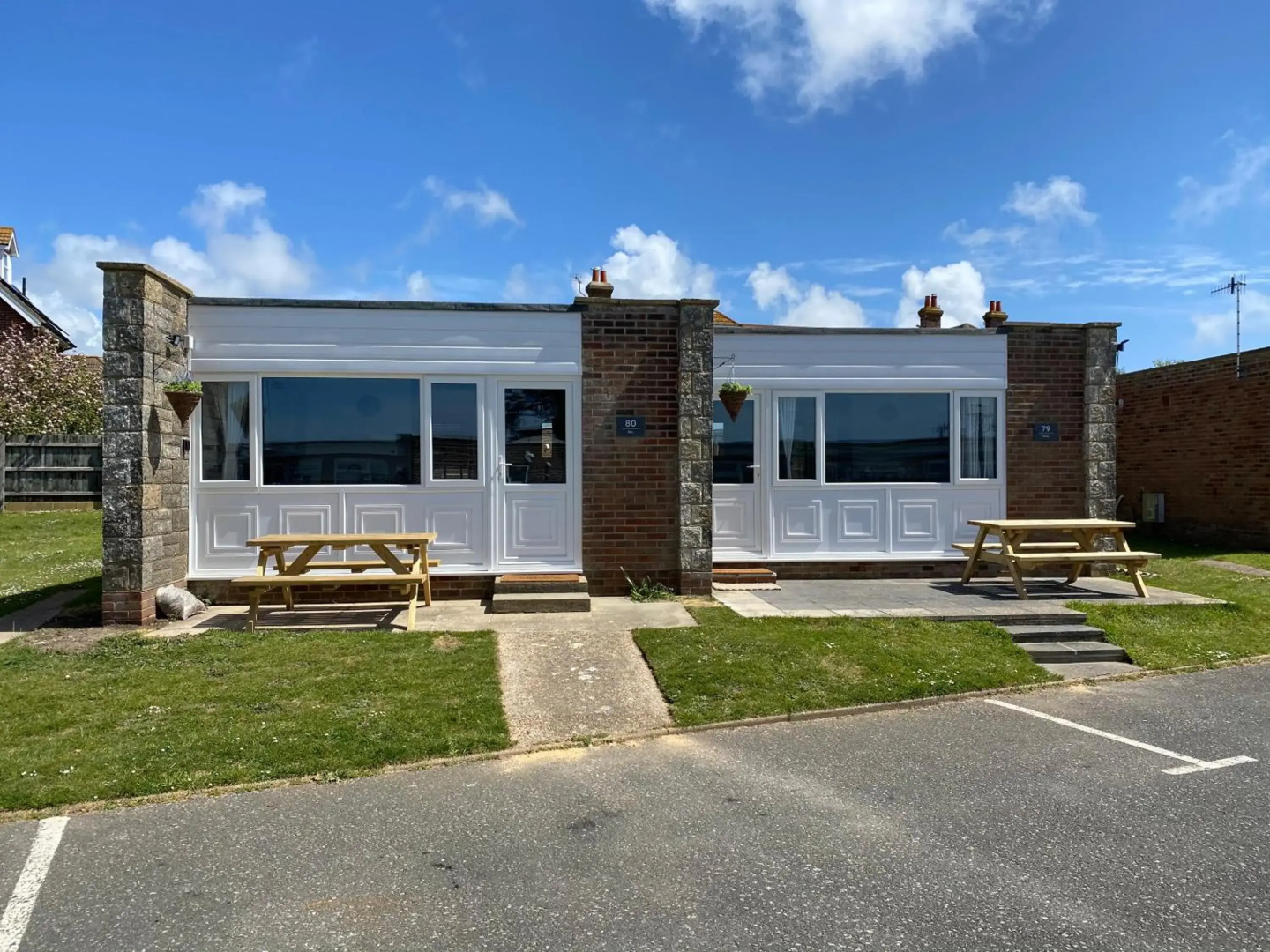 Bay - Brambles Chine, Colwell Bay - 5 star WiFi - Short walk to The Hut and beach - 1 night stays available