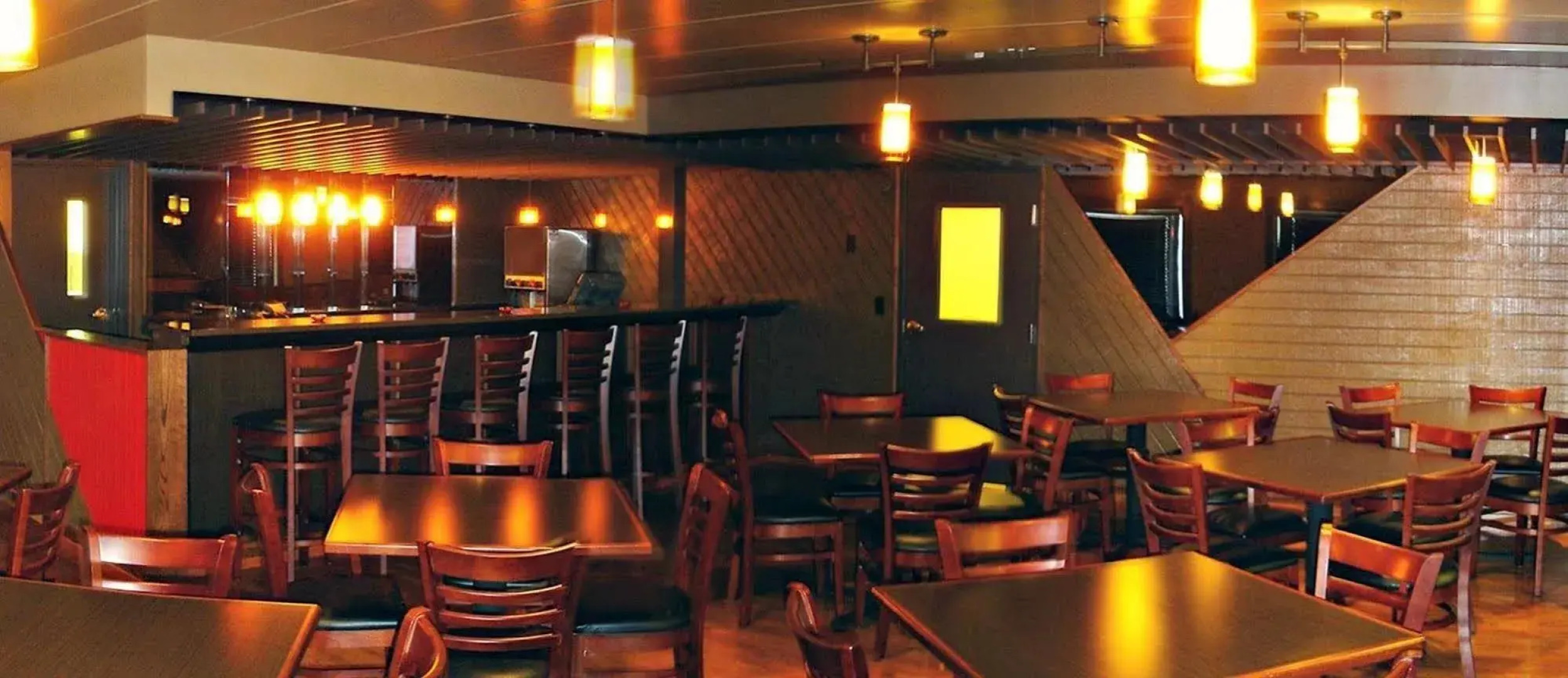 Red River Lodge & Suites