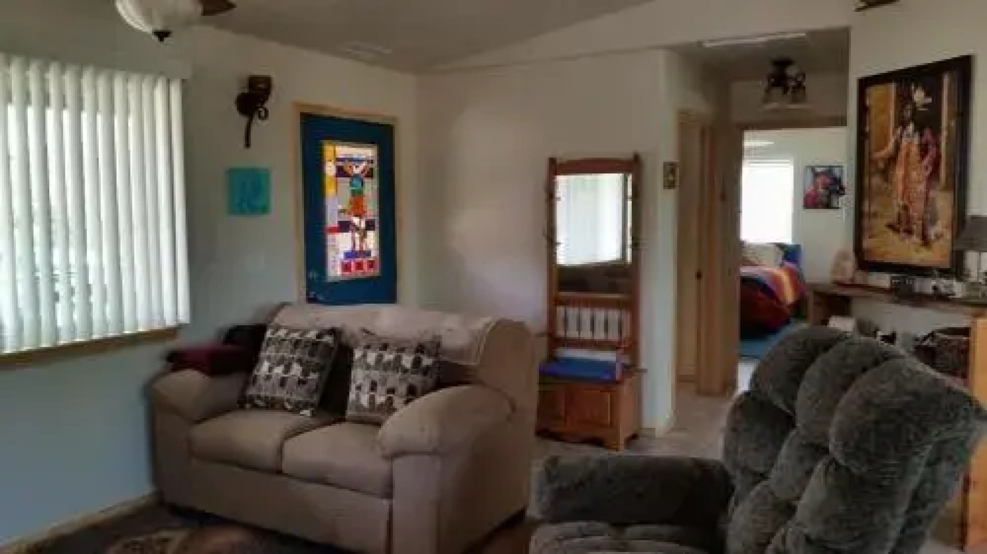 Grizzly Roadhouse Bed & Breakfast and Vacation Rentals