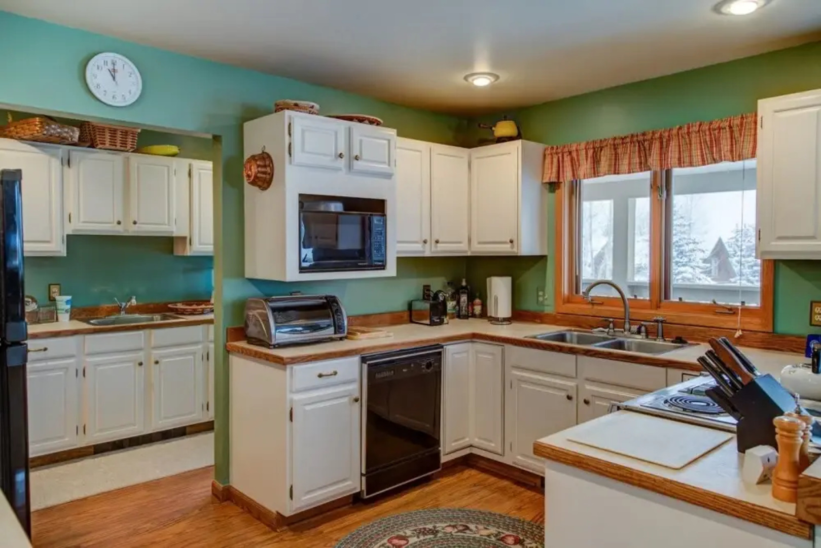 Big Sky - Two Moons Retreat