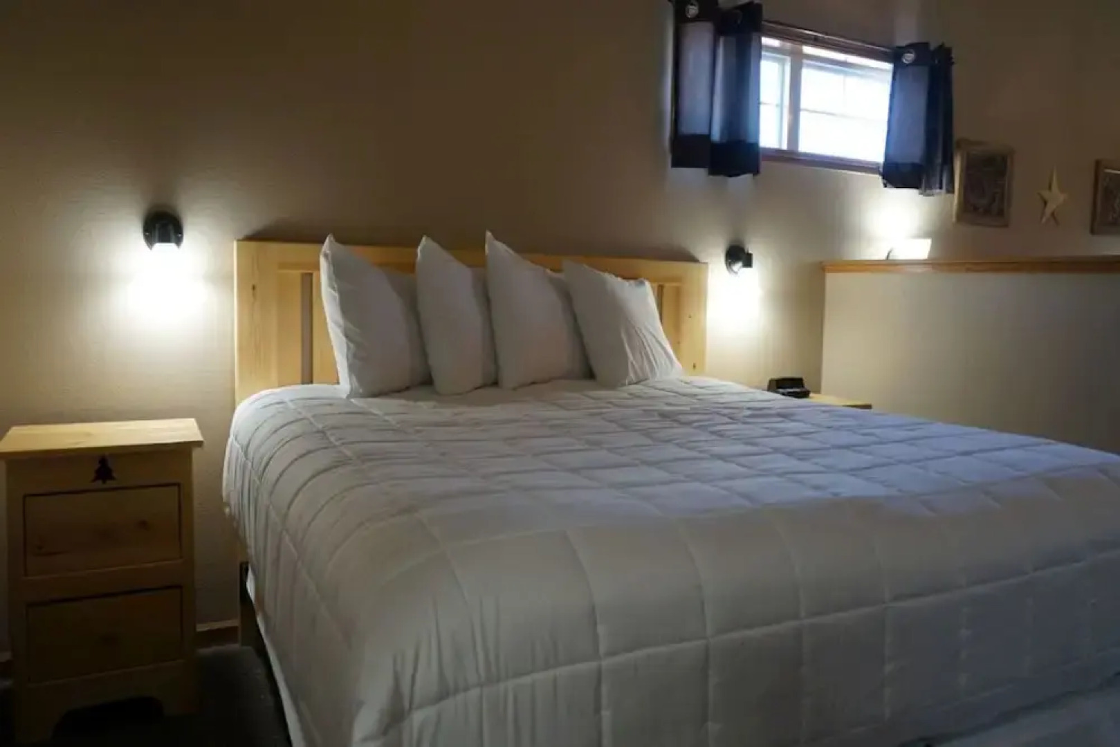 Woodside Old Towne Hotel