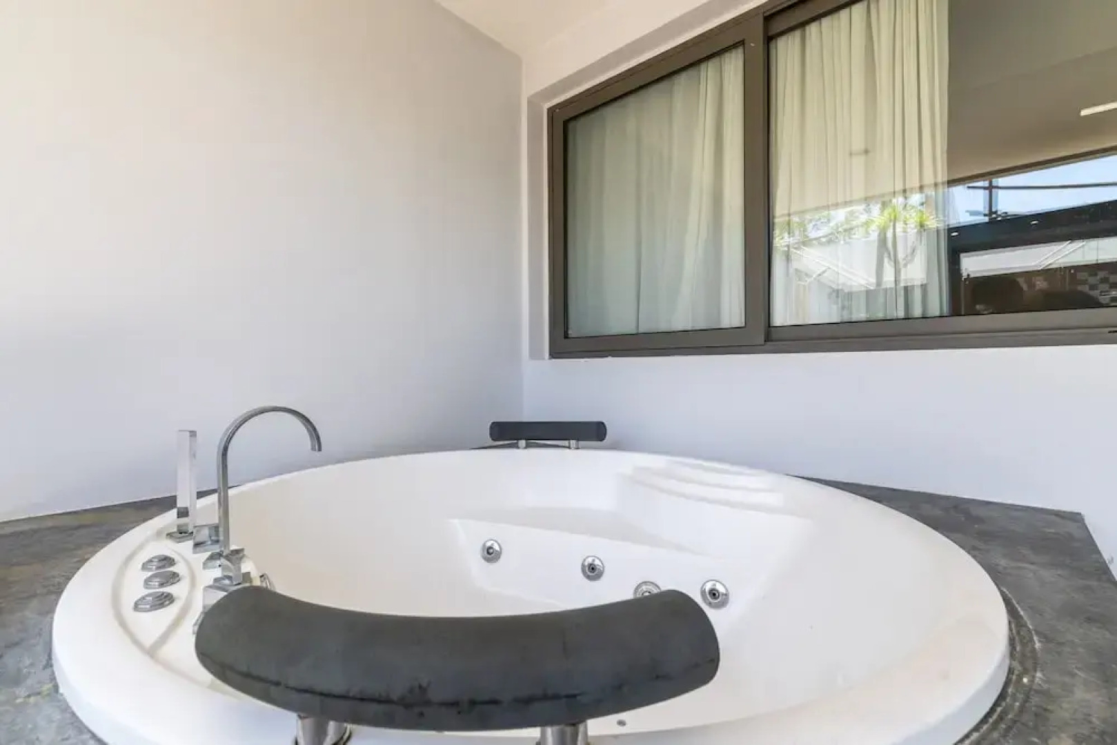 Phuket Moonlit Bay Seaview Resort&Spa